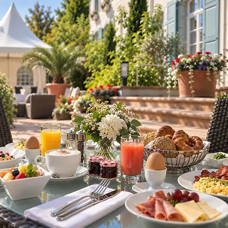 Domhof Hotel 4*