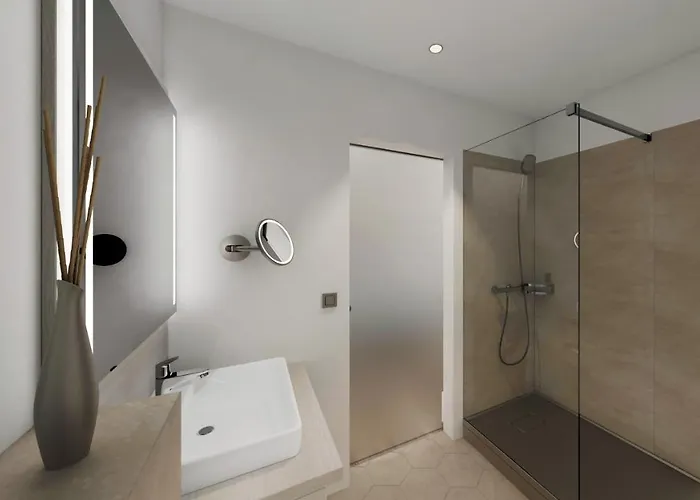 Domhof 4*